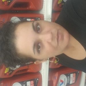 Meet your Posher, Serina